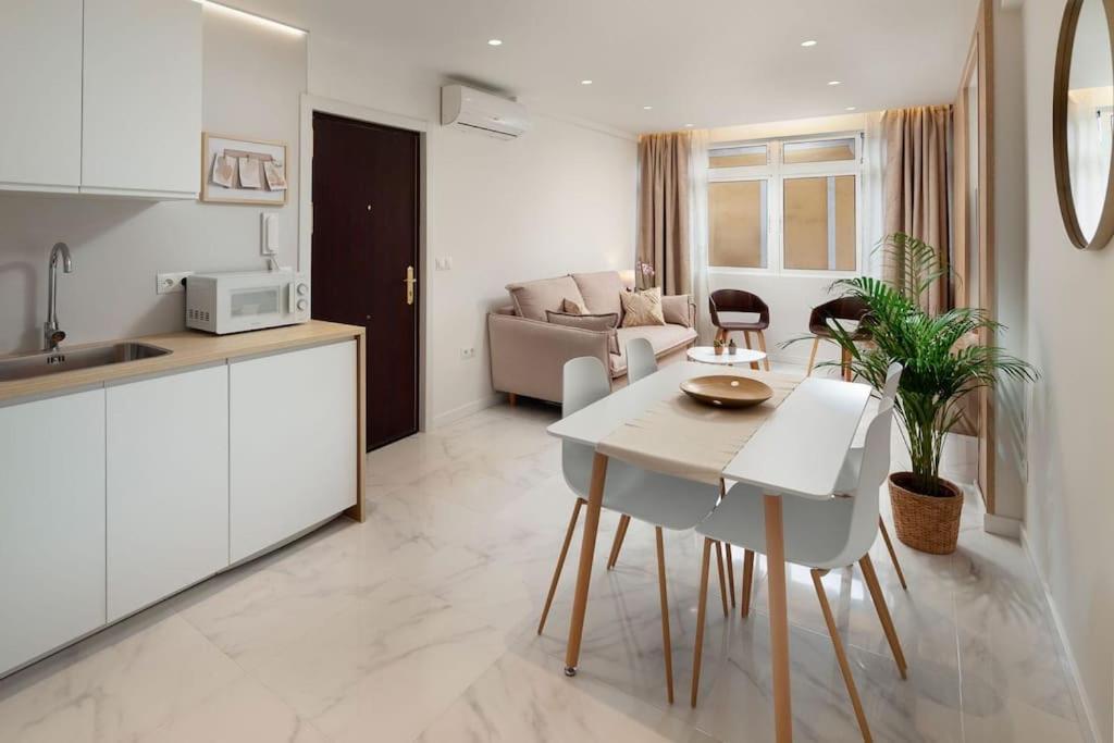 Apartamento Moderno Y Bien Ubicado Малага Екстер'єр фото