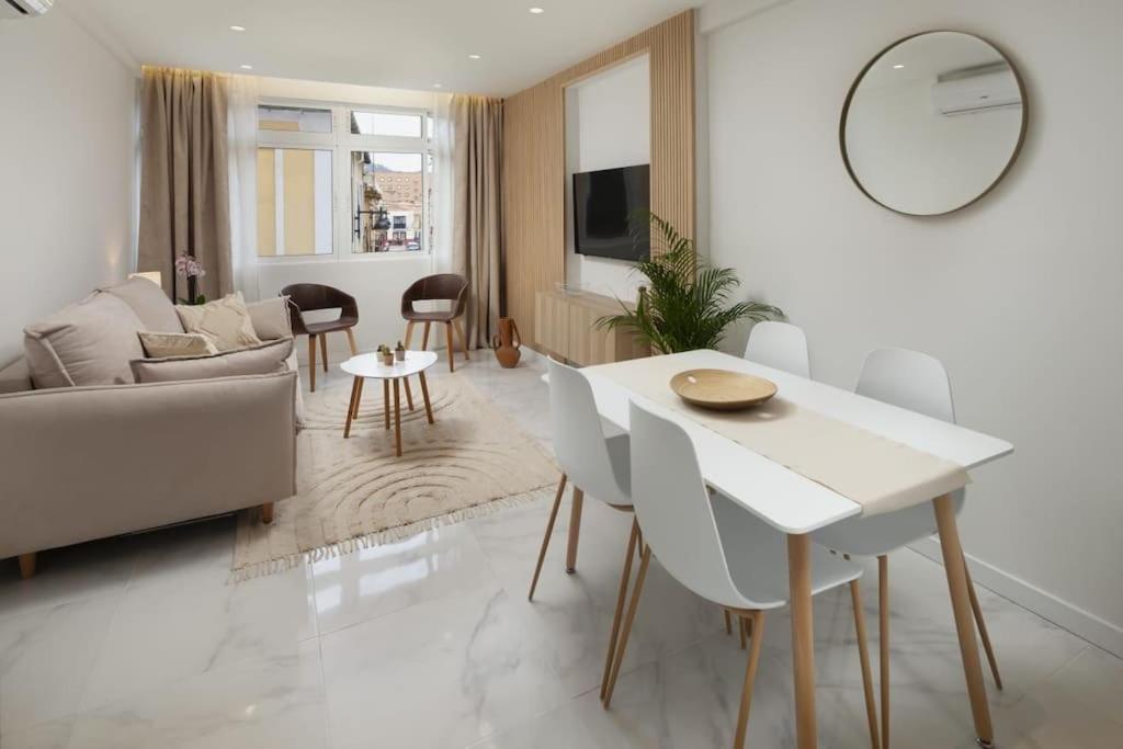 Apartamento Moderno Y Bien Ubicado Малага Екстер'єр фото